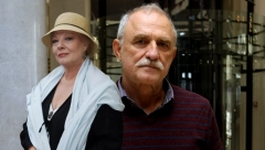 POSLEDNJI APLAUZ DRAGA RADO... Lazar Ristovski ne može da sakrije tugu zbog smrti Radmile Živković