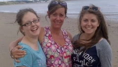 SESTRE SMISLILE PAKLENI PLAN Htele su javno da osramote ljubavnicu svog oca, na kraju su uništile svoje živote