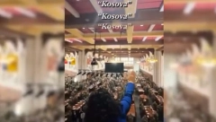 NOVI NOŽ U SRPSKA LEĐA Američki kadeti ovacijama dočekali lažnu predsednicu Vjosu, skandirali "Kosovo"