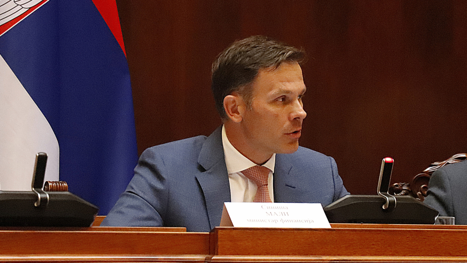 SINIŠA MALI O PLATAMA, PENZIJAMA, INVESTICIJAMA I BUDŽETU Srbija je među pet najbrže rastućih ekonomija u Evropi!