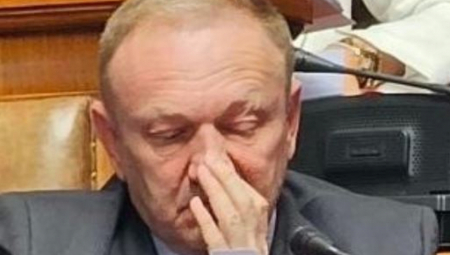 ĐILAS "RUDARI" U SKUPŠTINI DOK TRAŽI ZABRANU ISTOG: Milenko Jovanov ponizio Dragana Đilasa za sva vremena! (FOTO)