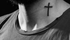 KAD TI SE VERA UVUČE POD KOŽU Katolička crkva nudi vernicima besplatno tetoviranje