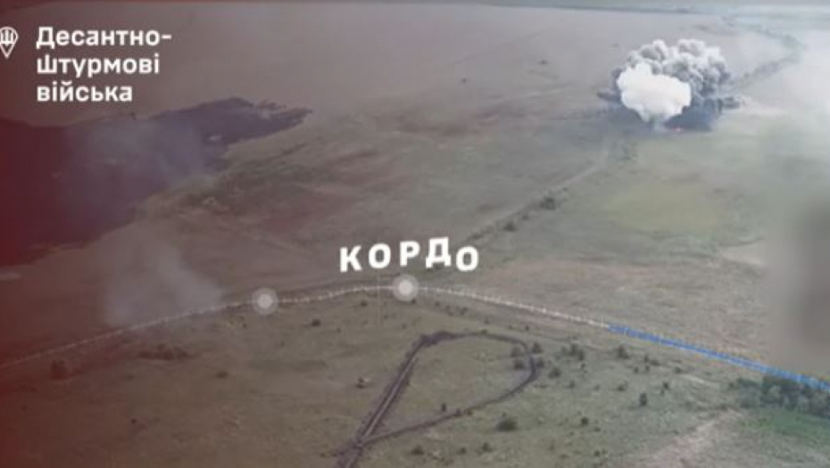 UKRAJINSKE TRUPE NAPALE RUSIJU! Pogledajte neverovatan snimak oklopnih vozila na granici! (VIDEO)