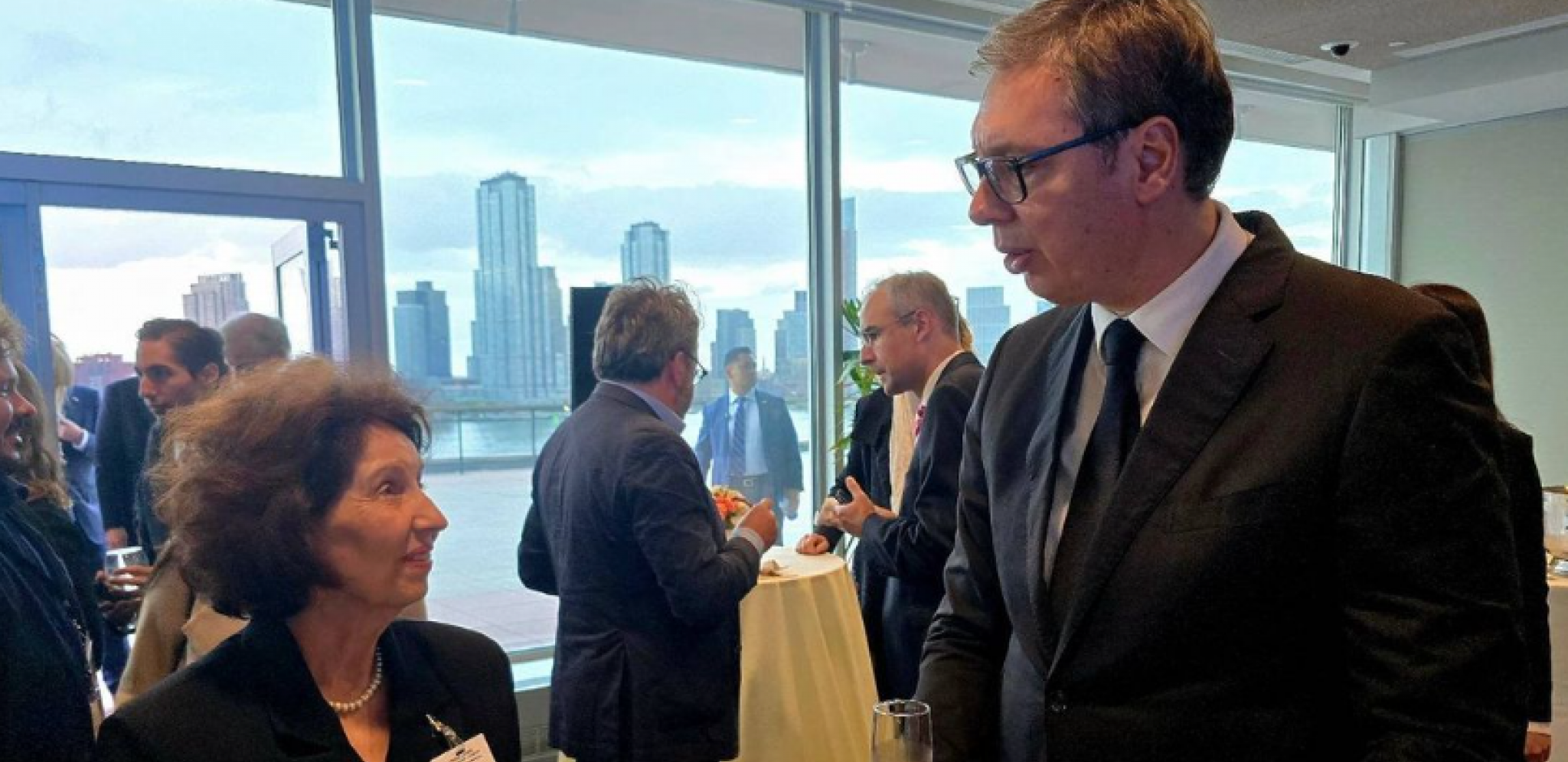"UVEK MI JE DRAGO DA SRETNEM PRIJATELJE IZ REGIONA" Vučić se oglasio nakon susreta sa Siljanovskom (FOTO)