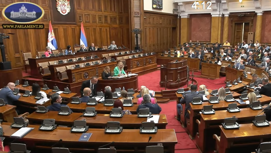"SRBIJA JE NAUČILA EKONOMSKI DA POBEĐUJE" Završen rad Skupštine za danas, ovo su bile ključne poruke