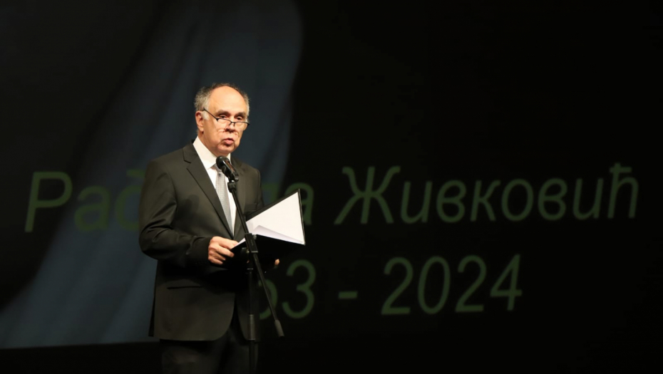 POČELA KOMEMORACIJA RADMILI ŽIVKOVIĆ Bule Goncić održao prvi govor, cela sala u suzama!