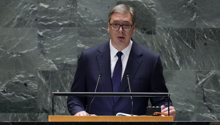 PLJUŠTE POHVALE ZA VUČIĆEV GOVOR U NJUJORKU "Retkost je da neko sme da iznese ono što smo izneli mi"