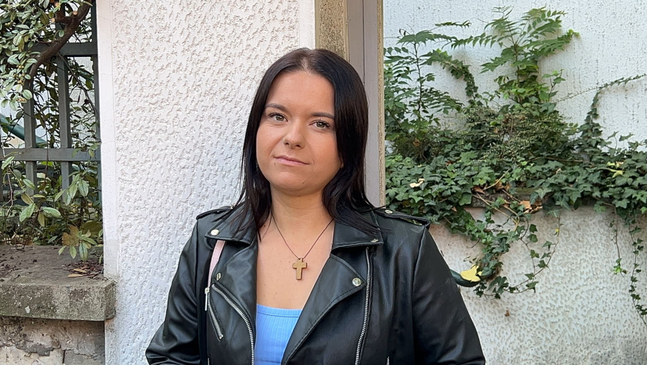 BABA ME JURILA NOŽEM I IZBACILA IZ KUĆE POSLE TATINE SAHRANE Teška životna priča učesnice Farme: Usvojila me je poznata pevačica