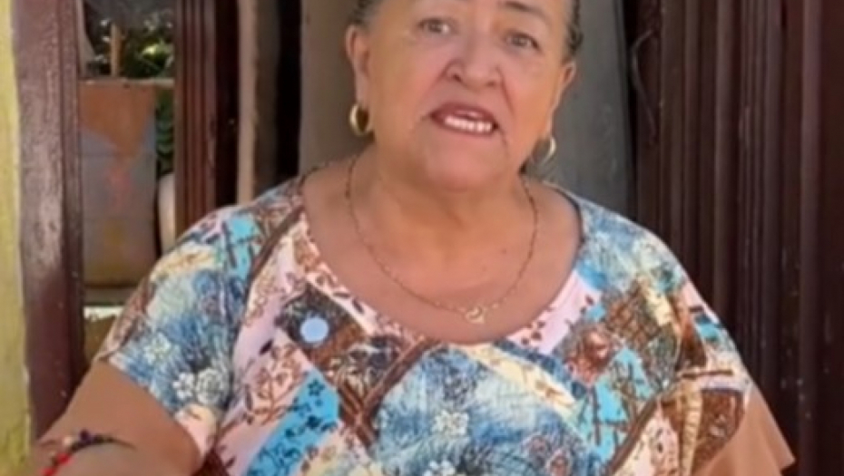 KOMŠIJE JOJ SKUPO PLAĆAJU ZA SOČNE TAJNE Tračarenje pretvorila u biznis, cifra koju naplaćuje je astronomska! (VIDEO)