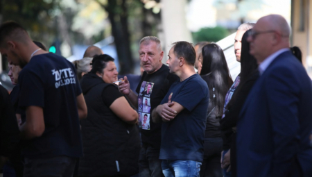 NA SUĐENJU ZA ZLOČIN KOD MLADENOVCA SVEDOČIO I POLICAJAC "Oduzimali smo oružje Radiši Blažiću"