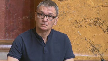 ĆUTA NE ZNA POSLOVNIK! Krenuo da galami i viče na Anu Bnrabić, pa mu ona očitala lekciju!