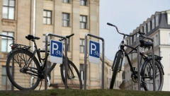 BEZBEDAN PROSTOR I POSEBNI MEHANIZMI Biciklisti u Novom Sadu dobijaju specijalan parking