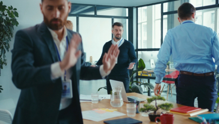 KAO DA OTKAZ NIJE DOVOLJAN Oni su najbesniji šefovi koji su ponizili bivše radnike na toliko ružnih načina