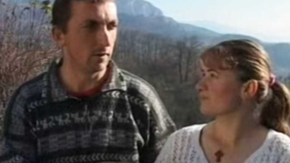 KADA SU SE UPOZNALI, PRIČALI SU POMOĆU REČNIKA Darko se oženio Albankom, ova stvar u braku im je oboma zabranjena! (VIDEO)