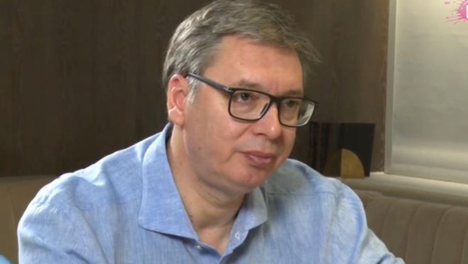 ONI ŽIVE ZA SITNU PAKOST Vučić o opoziciji: Kada vide da nekoga ne mogu da pobede u ringu, onda ga ogovaraju