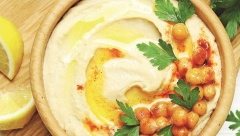 HUMUS Aromatični namaz koji se brzo pravi, a sjano se meša sa različitim jelima