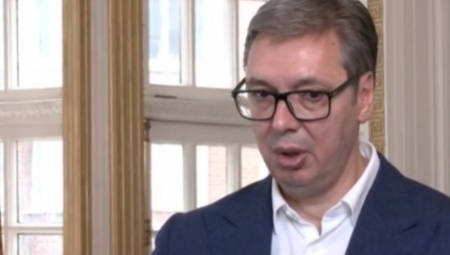 "DEO SVOG KOLAČA I DALJE IMAJU FRANCUZI, DEO IM UZIMAJU RUSI..." Vučić o političkoj borbi u Africi između Kine i Amerike