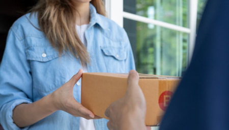 POSKUPLJUJE DOSTAVA! Kurirska služba povećava cenu, zna se i koliko u Srbiji