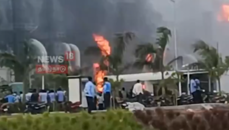 UŽAS U FABRICI AJFONA! Buknuo požar, u smeni bilo 1.500 radnika! (VIDEO)