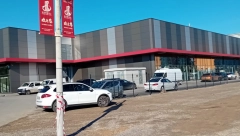 NOVI KINESKI TRŽNI CENTAR U BG POČINJE DA ŽIVI Po prodavnicama se već vijore Kineske i srpske zastave