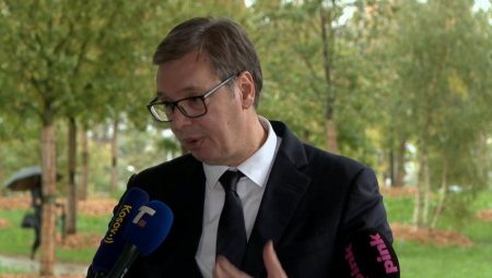 "ŠTO JE TIKVA PRAZNIJA, TO JE BEZOBRAZNIJA!" Vučić odgovorio na laži opozicije: Ja ne idem kod Šolca na konsultacije!