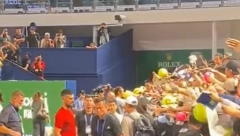 NESTVARNO Novak prišao navijačima u Kini, a onda je usledila totalna eksplozija emocija (VIDEO)