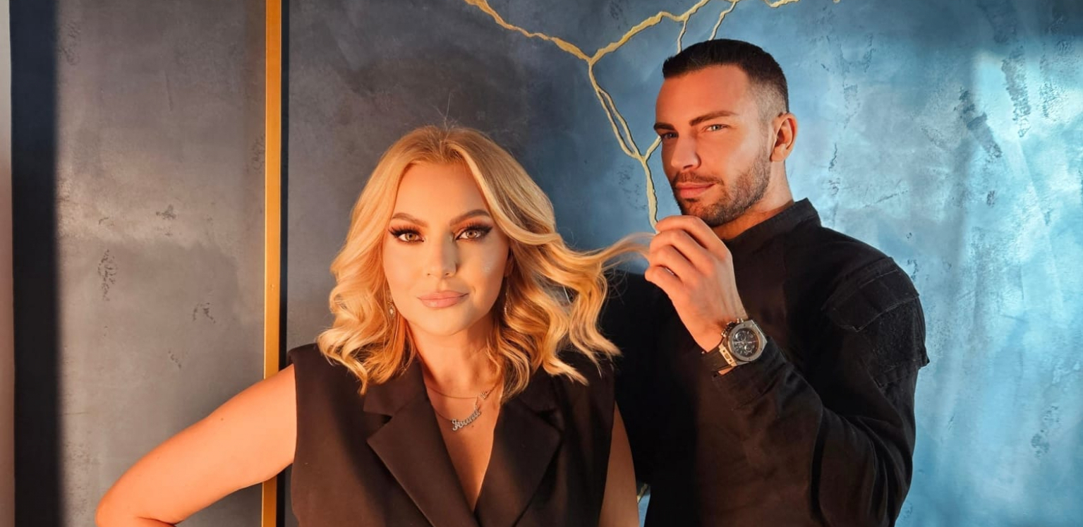 ALO! U POSEDU EKSKLUZIVNIH FOTOGRAFIJA! Ivana Selakov se prepustila Peđinim rukama