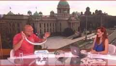 VODITELJKA SE ZALEDILA U STUDIJU! Haos u emisiji uživo: "Suze mi kreću..."