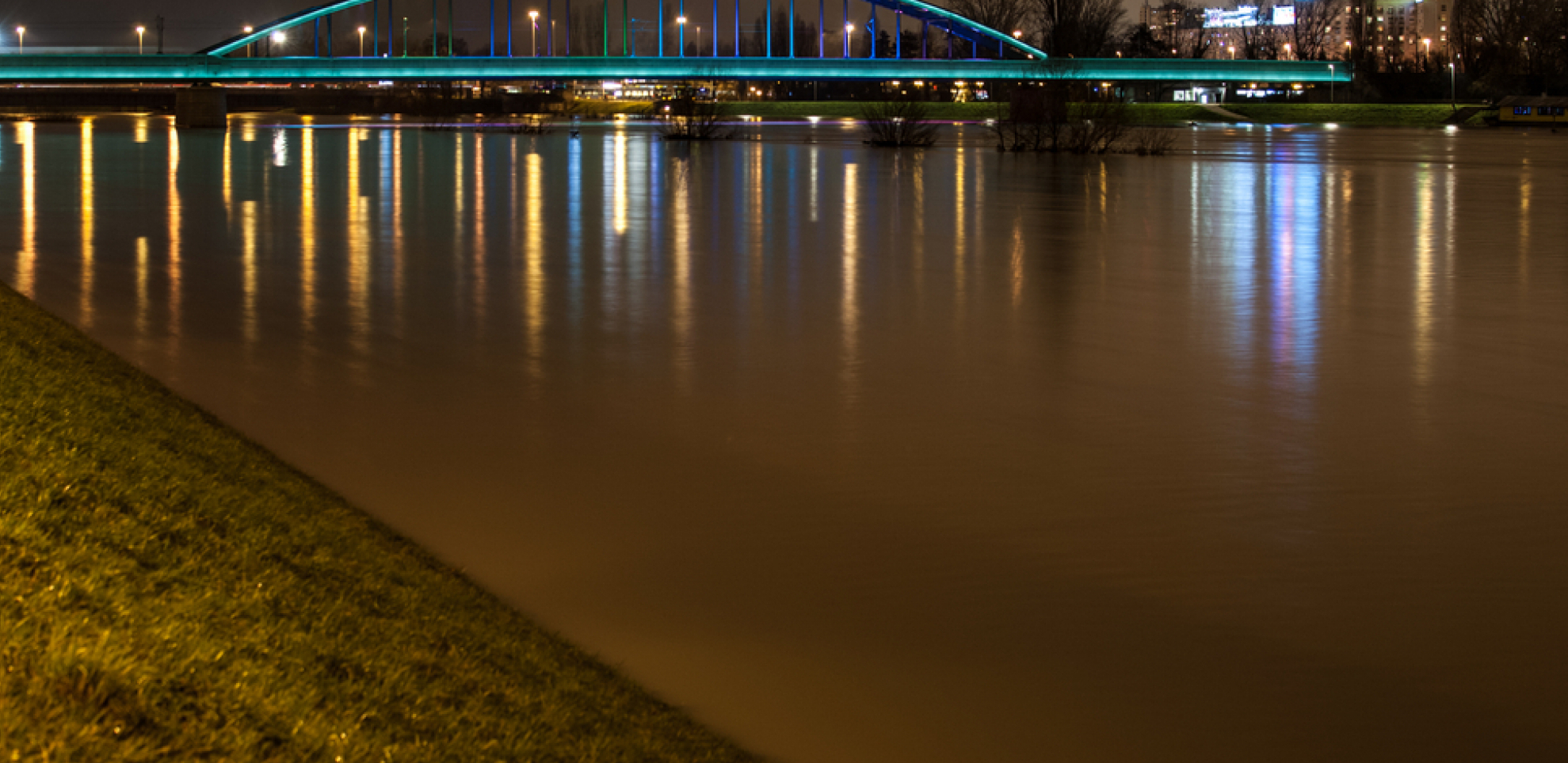REKA SAVA SE IZLILA IZ KORITA! Kiša neprestano pada, situacija je alarmantna!