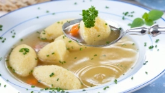 TAJNA NAJBOLJIH DOMAĆIH KNEDLI ZA SUPU Umesto da se raspadaju, biće sočne i penaste