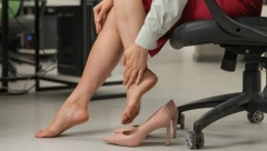 BOLE VAS NOGE? Obavezno isprobajte ovu proverenu metodu, ne košta ništa, a rešava problem za čas