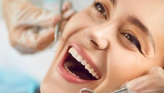 OPASNO DOBRA ZARADA Usta, zubi, grudi-Albanija pravi ozbiljan profit od „turizma sreće“