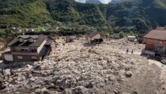 SRCE DA PUKNE! Elmiru je komšija izdahnuo pred očima, Šerif noć proveo na drvetu, a Lejla nadljudskom snagom izvukla ćerku...Stravične sudbine stanovnika BiH u poplavama