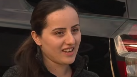 ŽENA PRIŠLA SVOJIM KOLIMA, DOBRO SRČKU NIJE DOBILA Kad je ugledala ŠOK prizor odmah pozvala policiju! (VIDEO)