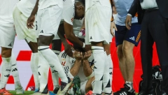 USPEŠNA OPERACIJA Poznato koliko će Karvahal pauzirati posle jezive povrede