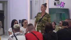 KAČAVENDA U PROGRAMU UŽIVO OTKRILA KOGA JE TUŽILA! Neviđeni skandal, cimeri u šoku, ne zaustavlja se!