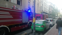 PRVI SNIMCI IZ VLAJKOVIĆEVE Vatrogasci stigli da gase požar, na licu mesta i policija (FOTO/VIDEO)