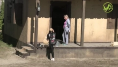 PANIKA NA FARMI, SVI VRIŠTE OD STRAHA Pogledajte šta je ušlo na imanje, učesnice se izbezumile!