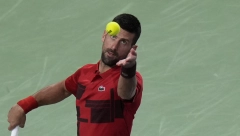 MOĆNA PORUKA Kinezi potpuno "poludeli" za Đokovićem: Transparent posvećen Novaku oduševio sve (VIDEO)