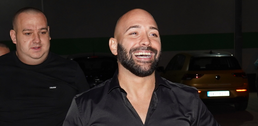 BRAT DARKA LAZIĆA ZASENIO SVE NA SLAVLJU Njegov izgled svi komentarišu, dugo je izbagavao da se pojavljuje u javnosti