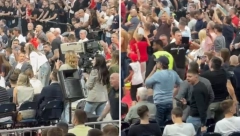 I OVAJ POZNATI PEVAČ PRATIO MEČ CRVENE ZVEZDE! Njega definitivno nije niko očekivao, ustao i skandirao sa navijačima nakon pobede!