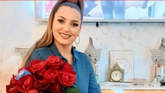 PRETUČENA PEVAČICA PONOVO ZAVRŠILA U BOLNICI! Prolazi kroz psihičku torturu, njena sestra u suzama moli za samo jedno!