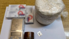AMFETAMIN, PSIHOAKTIVNI LEKOVI, DROBILICA I VAGICA ZA MERENJE Evo šta je policija pronašla kod narko dilera iz Jagodine
