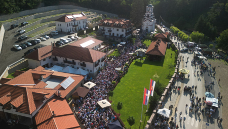 VERNICI SE RADUJU OVOM PRAZNIKU! Srpska svetinja uskoro slavi VAŽAN datum, očekuje se veliki broj verujućeg naroda