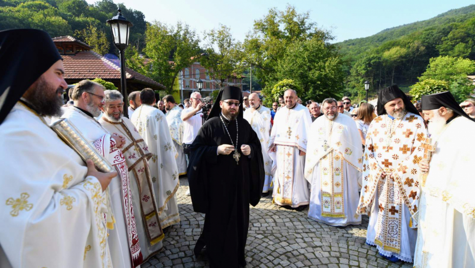 "NAROD ĆE U NEDELJU MOĆI DA DOTAKNE MOŠTI SVETOG JAKOVA" Iguman manastira Tumane otkriva kako je dvostruki doktor nauka postao čudotvorac