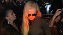 DRAMA NA CRVENOM TEPIHU Nikol Kidman gurnula Salmu Hajek, umalo izbila tuča, pogledajte šta se desilo (VIDEO)