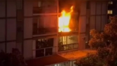 POGINULA JEDNA OSOBA U POŽARU NA ZVEZDARI! Gori stan u Velikomoravskoj broj 11: Mnoštvo vatrogasaca se bori sa vatrenom stihijom!