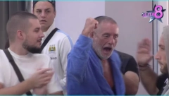 LEPI MIĆA POSTAO DEDA! Porodila se ćerka Sara, evo kog pola je beba, on van sebe od sreće!