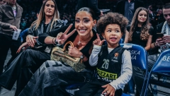 BRUTALNA PROZIVKA Lesorova žena je ovako poslala poruku Zvezdi (FOTO)