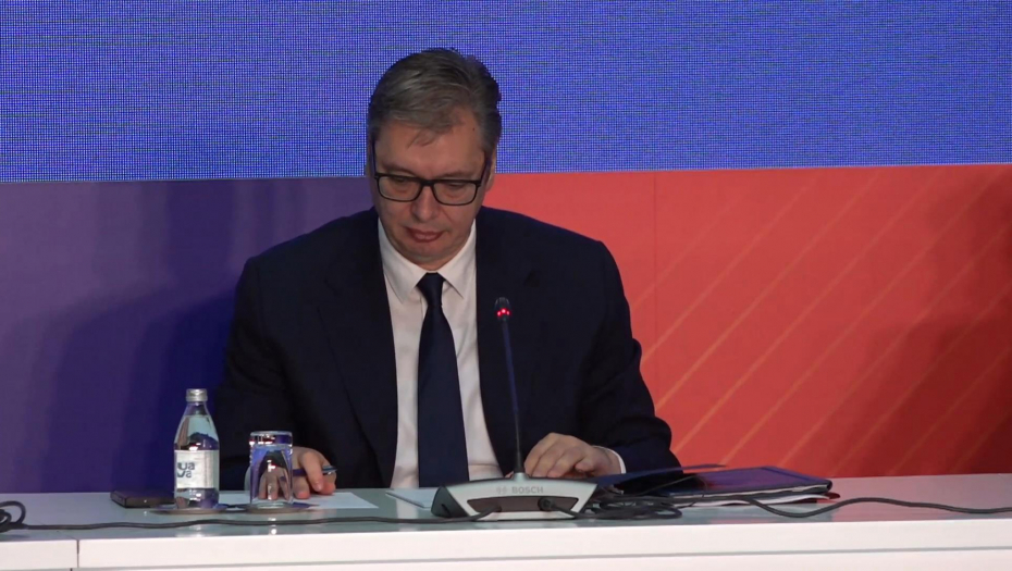 VUČIĆ SAOPŠTIO VAŽNE VESTI Srbija će do kraja godine dobiti investicioni rejting od još dve agencije